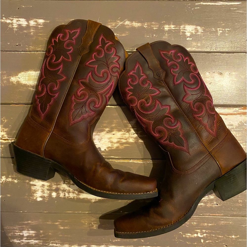 Ariat Round Up Square Toe Women’s Western Boot